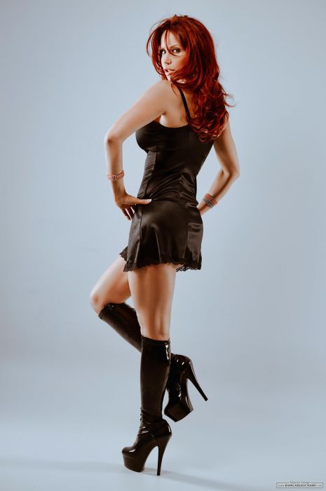 miniblkdress&boots101_025