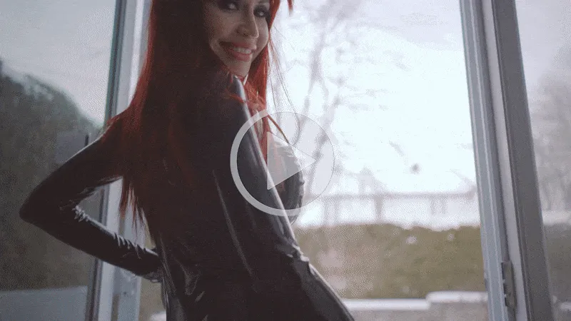 bianca beauchamp 2025 winter spa day in latex screenshot play